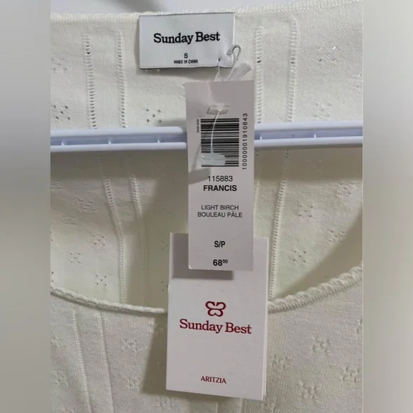 🤍 Aritzia - Sunday Best Francis Top - Picture 3 of 3